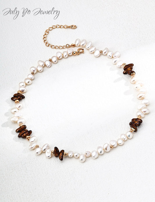【 Light Luxury Design 】S925 Sterling Silver Natural Pearl Czech Glass Necklace! Handcrafted inlay asymmetrical design: The top choice for birthday gifts